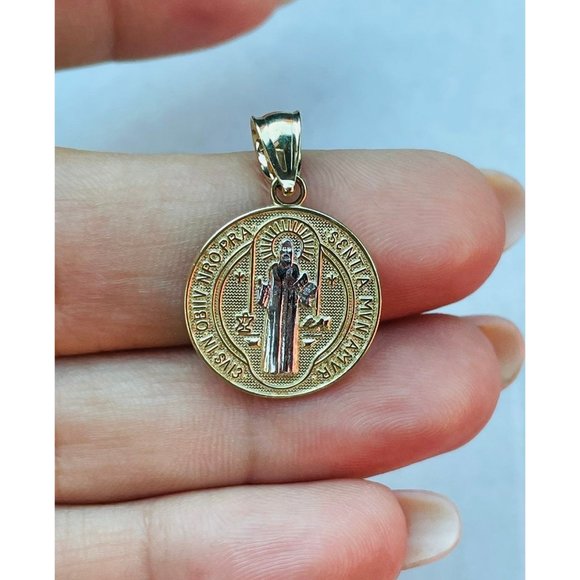10k solid gold Saint Benedict charm pendant- Dije en oro de 10K,All Products : American Fashion Style Bags On Sale